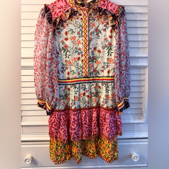 Alice + Olivia Kathy Floral Tiered Mini Dress, Size 6 - Picture 4 of 16